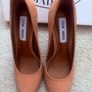 Steve Madden Primpy Camel Suede Heel, 6.5